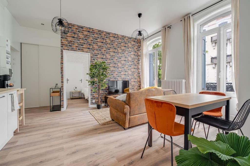 Grand Appartement «  City » Spacieux Et Moderne Сент-Етьєн Екстер'єр фото